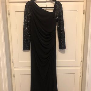 Sequin sleeves dress